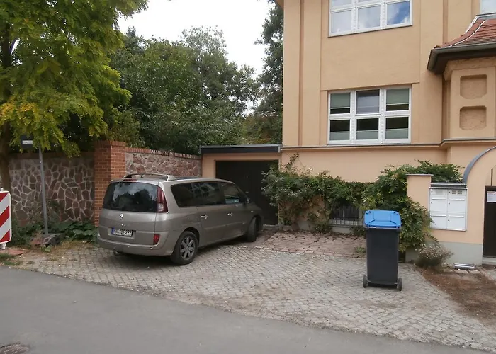 Saaleblick Apartmán *